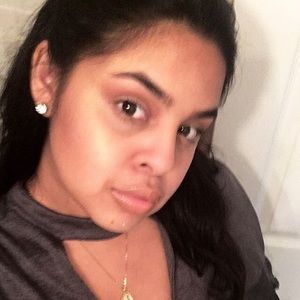 Meet your Posher, Maria aurora